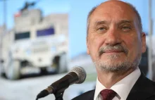 Macierewicz wyrzucił profesora, który nie chciał promować podkomisji smoleńskiej