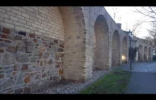 Mahnmal am Rabbiner-Neumark-Weg (Stadtmauer)