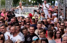 Skóra i blask. Tak wygląda odnowiony fiat 126p dla Toma Hanksa