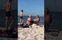 Zabawy na plaży.