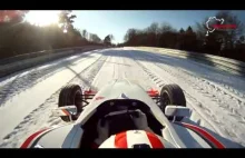 Tak się jeździ na pętli północnej Nurburgring bolidem po śniegu!