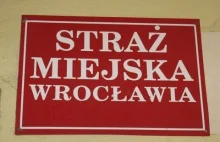 Telefon zbluwersowanego obywatela na dyspozytornię Straży Miejskiej we Wrocławiu