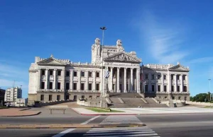 Urugwaj. Pierwszy kraj legalnie handlujący narkotykami