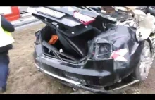 Wypadek na A2, Rozbite Audi A8, Łowicz 11-03-2015 Kierowca CUDEM przeżył.