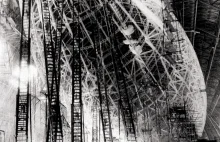 Zdjęcia przedstawiające budowę Zeppelinów