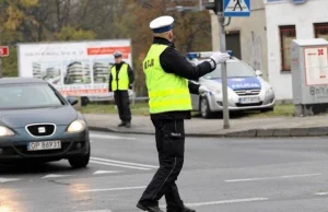 Demoralizacja według policji? Przebieganie przez przejście