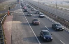 Opole: Około 300 aut blokowało autostradę. Kierowcy protestują.