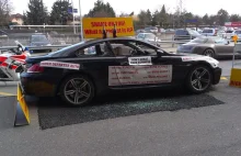 Targi w Genewie: niezadowolony klient ośmiesza BMW