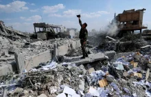 Pentagon pokazuje zdjęcia "przed" i "po" ataku w Syrii. Rosyjski MON: 2/3...