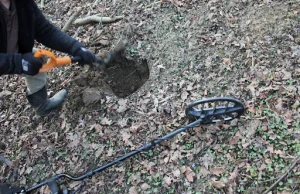 Pani Minister tańczy na głowach poszukiwaczy