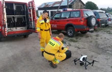 Dron i specjalnie szkolone psy pomogły odnaleźć zaginioną kobietę
