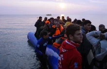 Mimo porozumienia uchodźcy wciąż napływają z Turcji