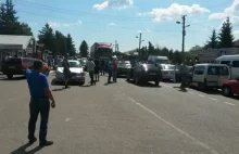 Ukraińcy zniszczyli samochód polskiego konsula. Zamieszki na granicy trwają.