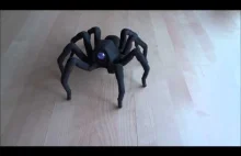 Niesamowity robot naśladujący pająka.