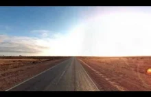 Autostrada Eyre - time lapse - 145 kilometrów bez jednego zakrętu.