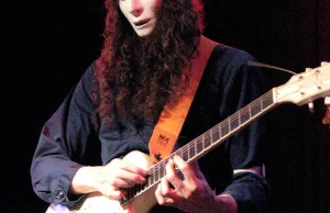 [TIL] Buckethead wydał 305 solowych albumów