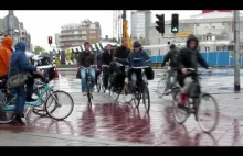 Droga Holendrów do pracy w deszczowy dzień