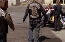 NIGDY nie siadaj na czyimś motocyklu: scena z Synów Anarchii