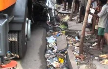 Sprzątanie ulic w Indiach