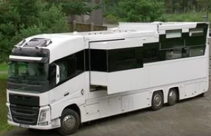 Bjoerndalen zbudował 20-tonową mieszkalną ciężarówkę
