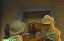 Bert i Ernie w Piramidzie