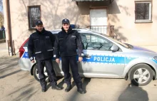 Gniezno/ Poznań – Policjanci pilotowali auto z rodzącą kobietą –...