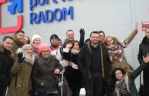 To nie żart. Lotnisko w Radomiu odtrąbiło sukces,bo wysłało 15 blogerów do Pragi