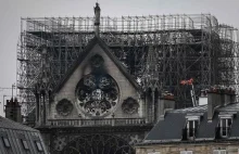 Macron uwieczni się w Notre Dame