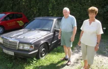 Niewiarygodna historia auta, które stoi na parkingu w Kielcach od...16 lat