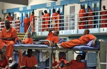 Zobaczcie jak wyglądają przepełnione więzienia w Kalifornii