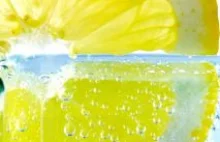 12 zalet wody z cytryną