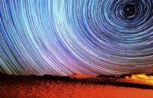Piękny timelapse nieba sfilmowany w Parku Narodowym Doliny Śmierci.