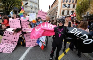 Dla heteroseksualisty - jedna kula, dla rodziny - seria strzałów