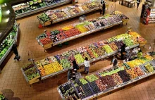 Zakaz handlu w niedzielę. 58 procent Polaków marnuje więcej jedzenia