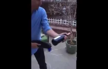 Jak NIE otwierać butelki wina za pomocą buta