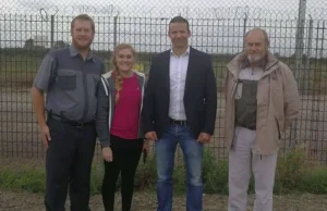 Węgrzy chcą przyjąć farmerów RPA A rząd PiS tylko ściąga imigrantów z Azji