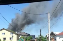 Potężny pożar składowiska opon koło Olkusza. 100 strażaków w akcji