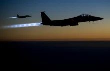 Pierwsza pomyłka w bombardowaniu ISIS w Syrii - USA bombarduje cywili.