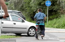 Drogówka nie zna przepisów? Potrącony rowerzysta dostaje mandat