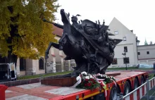 Pomnik Sobieskiego w Krakowie na lawecie, Wiedeń go nie chce