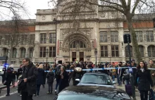 Alarm bombowy w Londynie. Ewakuowano Victoria & Albert Museum