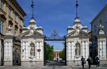 Socha: Polska potrzebuje płatnych studiów