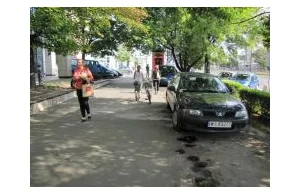PARKOWANIE: Czy w Warszawie brakuje parkingów? Przypadek Złote Tarasy