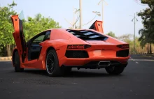 Replika Lamborghini Aventador, która rozpoczęła swój żywot jako Honda Accord