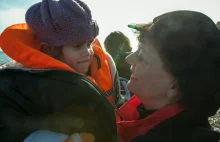 Susan Sarandon wita uchodźców w Grecji