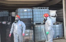 Borkowice: Nielegalne składowisko odpadów w pobliżu szkoły podstawowej