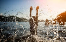 17-latki kąpały się nago w jeziorze Mieczowym. Smutny finał zabawy