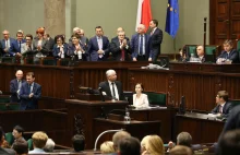 Ile projektów podpisał Jarosław Kaczyński? W tej kadencji tylko jeden