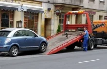 Poznań: 32 auta odholowane przed procesją bożego ciała