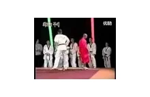 Mnich Shaolin vs Mistrz Taekwondo